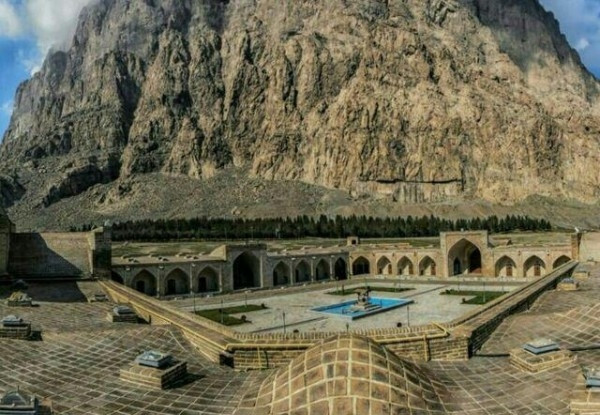 هتل لاله بیستون