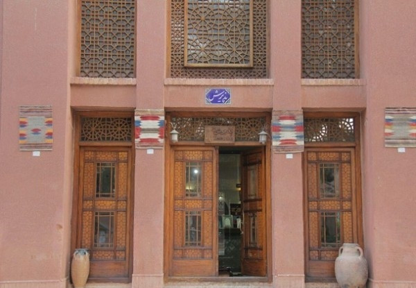 هتل ارگ تاریخی گوگد