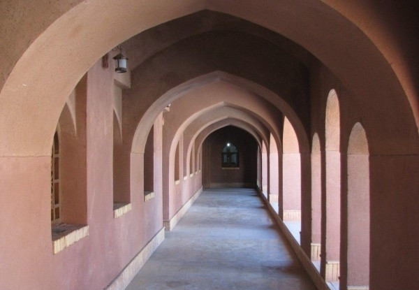 هتل ارگ تاریخی گوگد