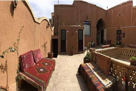 هتل اقامتگاه بومگردی کمال الملک